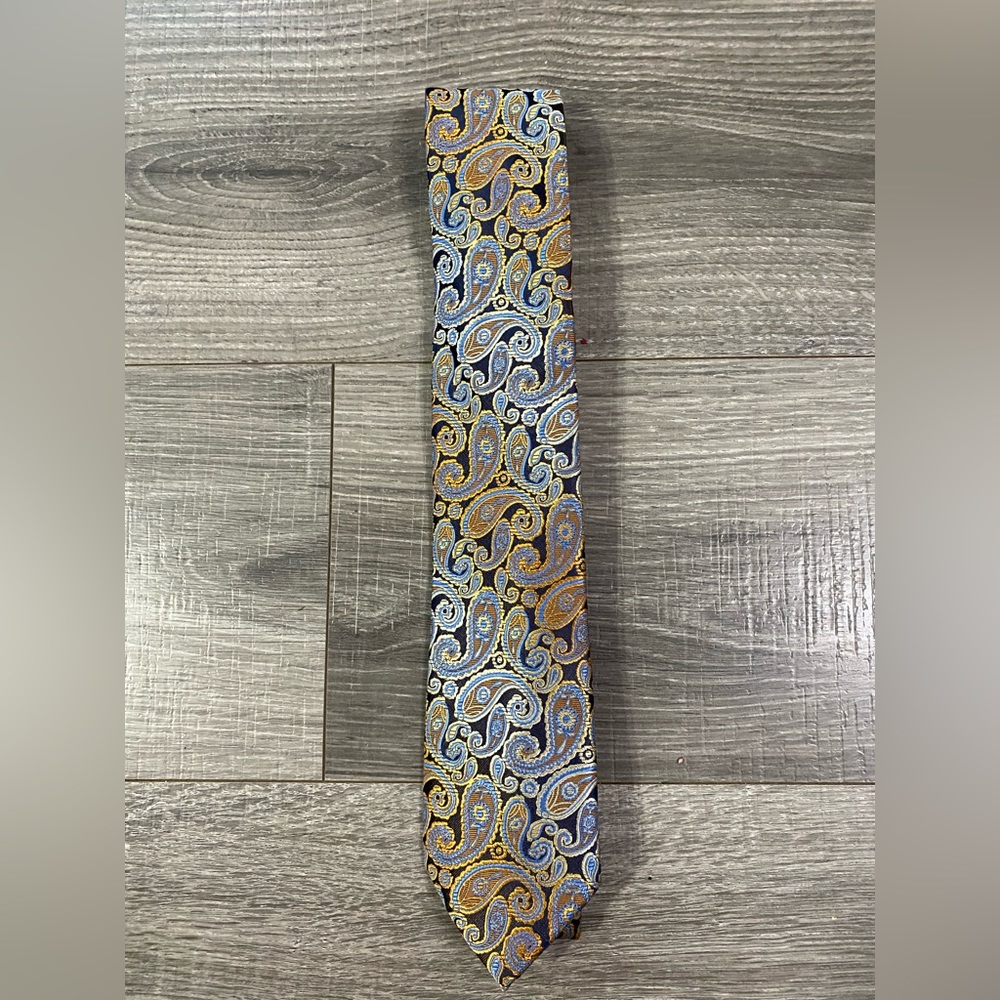 Pierre Cardin Paisley Tie
